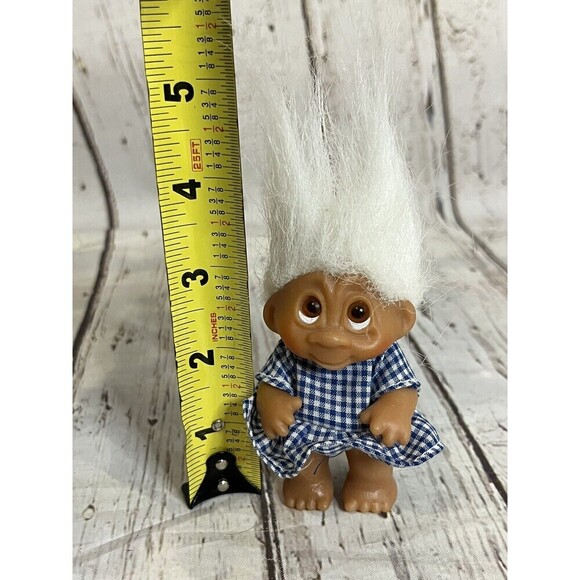 1985 Dam Troll, 3 inch Girl Troll Doll with White Hair And Plaid Dress - Picture 5 of 5